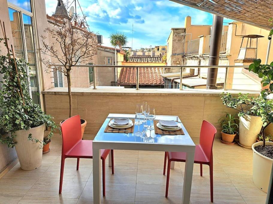Pantheon White Penthouse