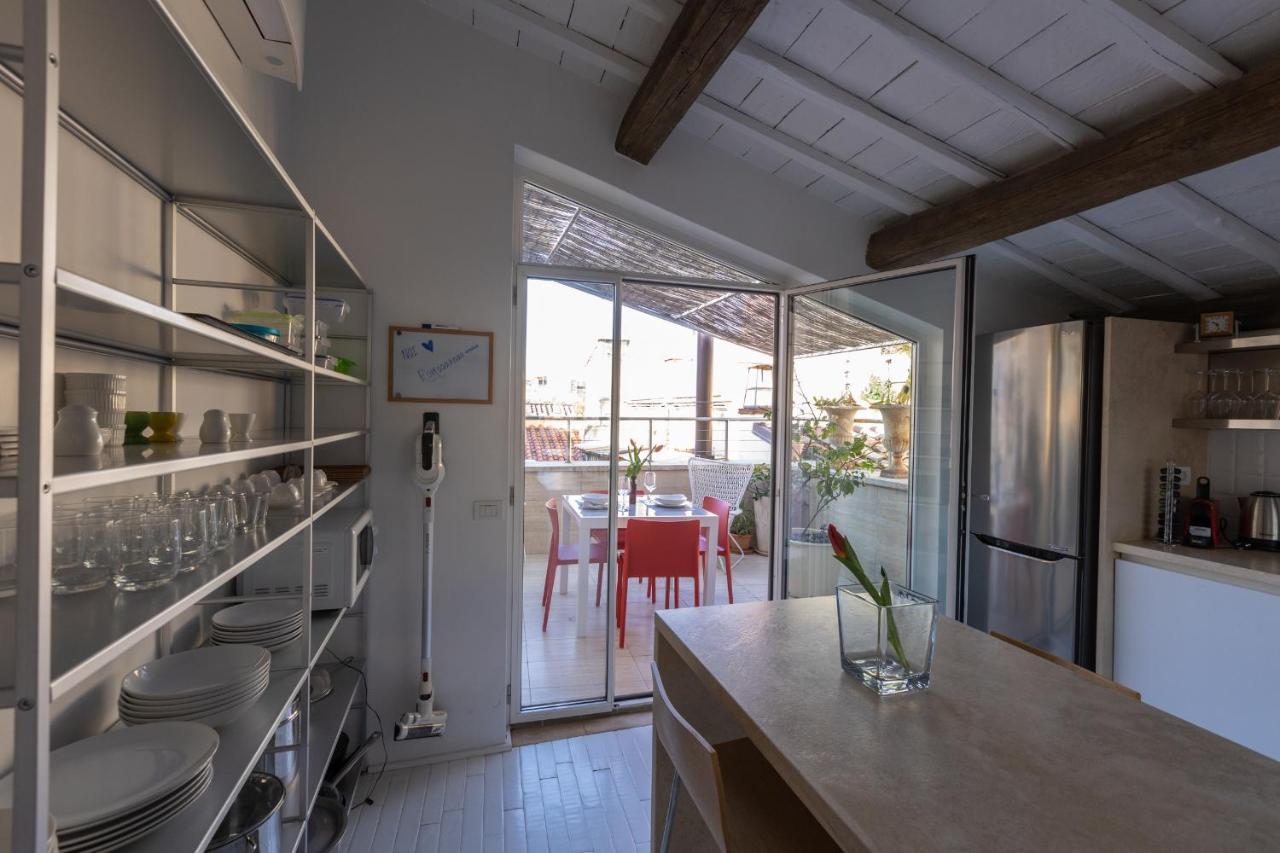 Pantheon White Penthouse